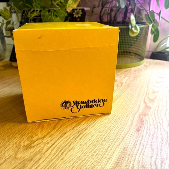 Strawbridge & Clothier Yellow Paper Box, Circa 1980's-1990's - Picture 1 of 16